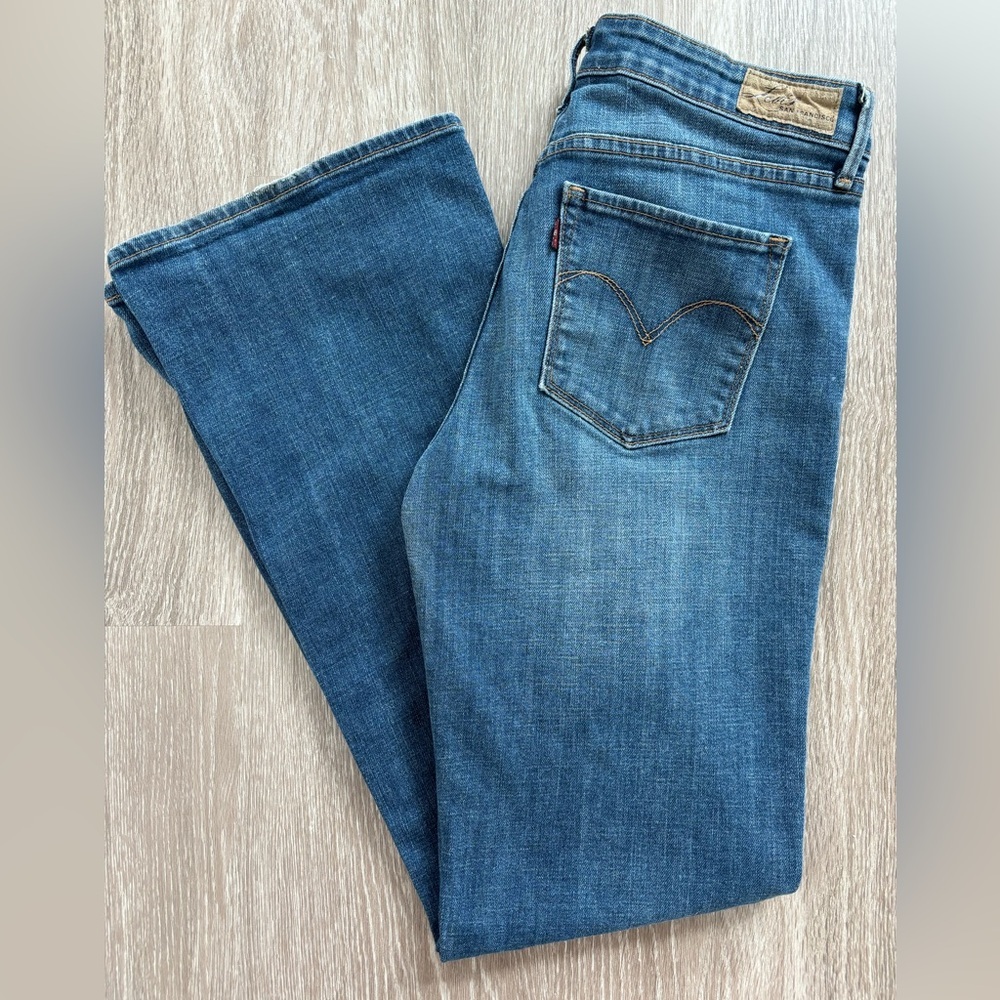 Levi's Women's Boot Cut Jeans - Blue - Picture 3 of 10